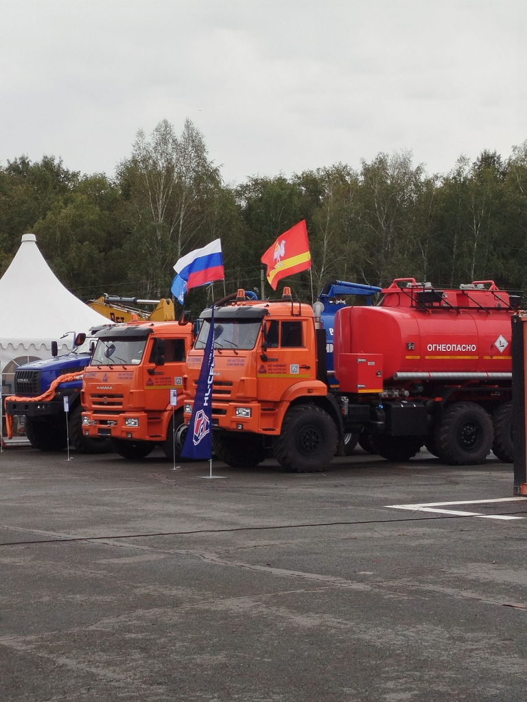 Выставка «СпецМашЭкспо»